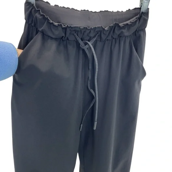 Lululemon Joggers 4 Black